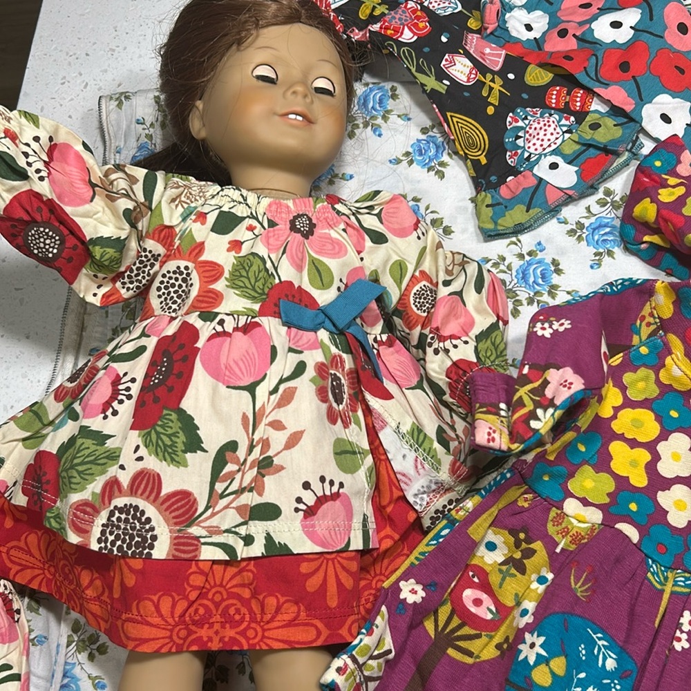 Dolls clothes 02 sets mix variation $25 ! 2 bottoms and 2 tops .